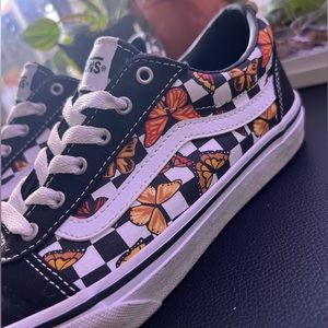 Women’s Vans butterfly print (barely used)